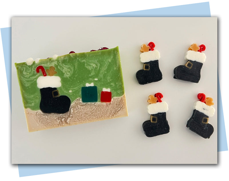 Santa boot with candy cane and gingerbread extruder discs and present extruder discs