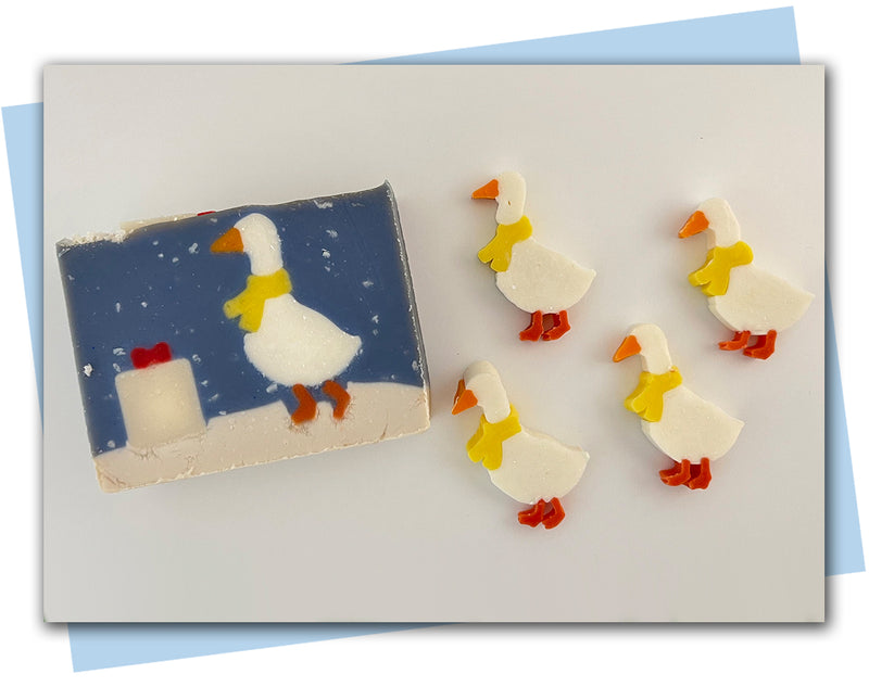 Winter duck wearing a scarf extruder disc set