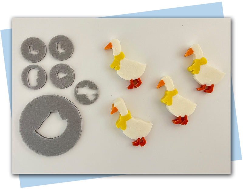 Winter duck wearing a scarf extruder disc set